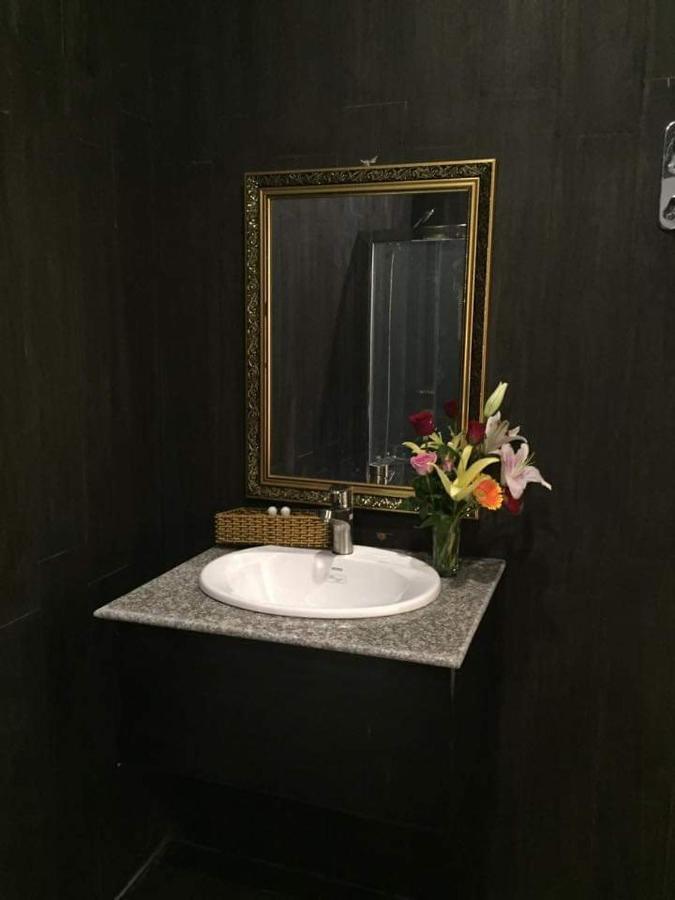 Ruby Hotel Ca Mau Luaran gambar